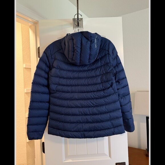 Arc'teryx Women's Cerium Down Hoody in Moonlit | Size S - Picture 3 of 9